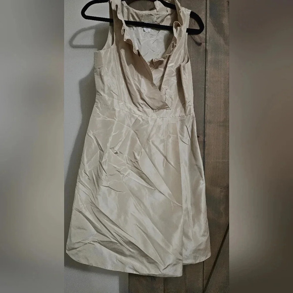 J. CREW Blakely Taffeta 100% Silk cream dress. Size 6 - Picture 3 of 7